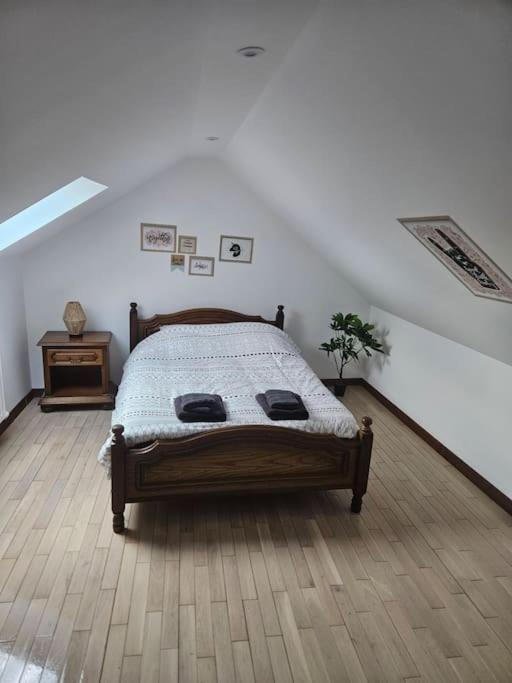 La Petite Bulle Apartman Villeneuve-sur-Yonne Kültér fotó