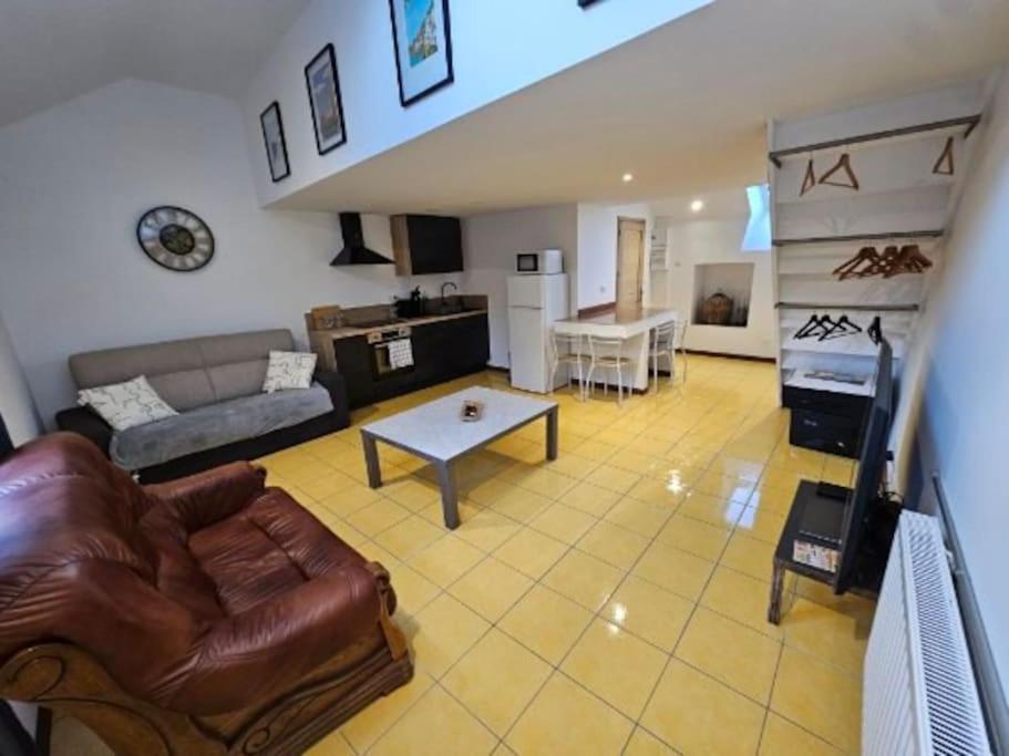 La Petite Bulle Apartman Villeneuve-sur-Yonne Kültér fotó